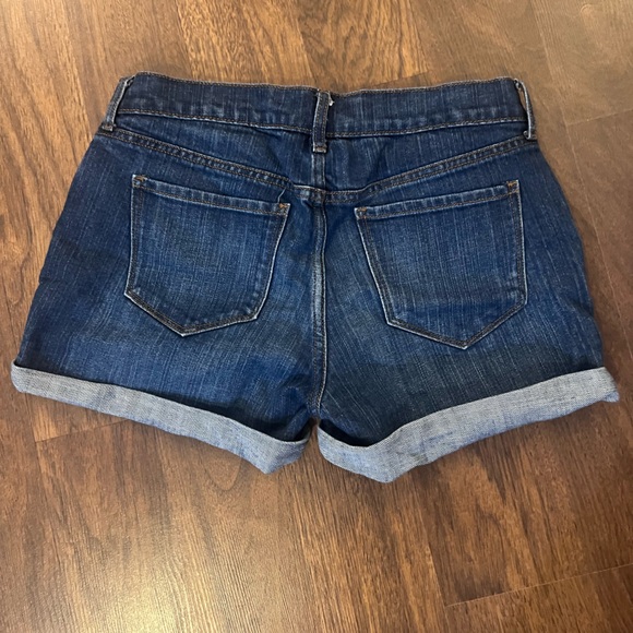 Old Navy 3” Boyfriend Denim Short Size 2 - Picture 3 of 6